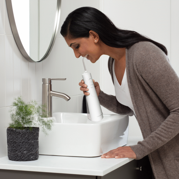Waterpik Oral Care Duo WF‑21 Cordless Enhance oralni tuš i STW‑03 Sensonic četkica - Slika 8